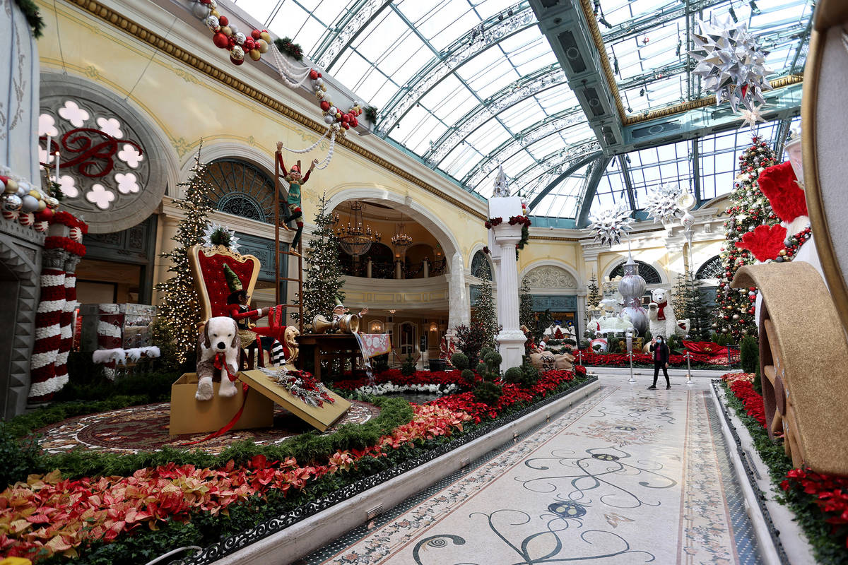 Bellagio Las Vegas Christmas 2024 Dacia Nickie