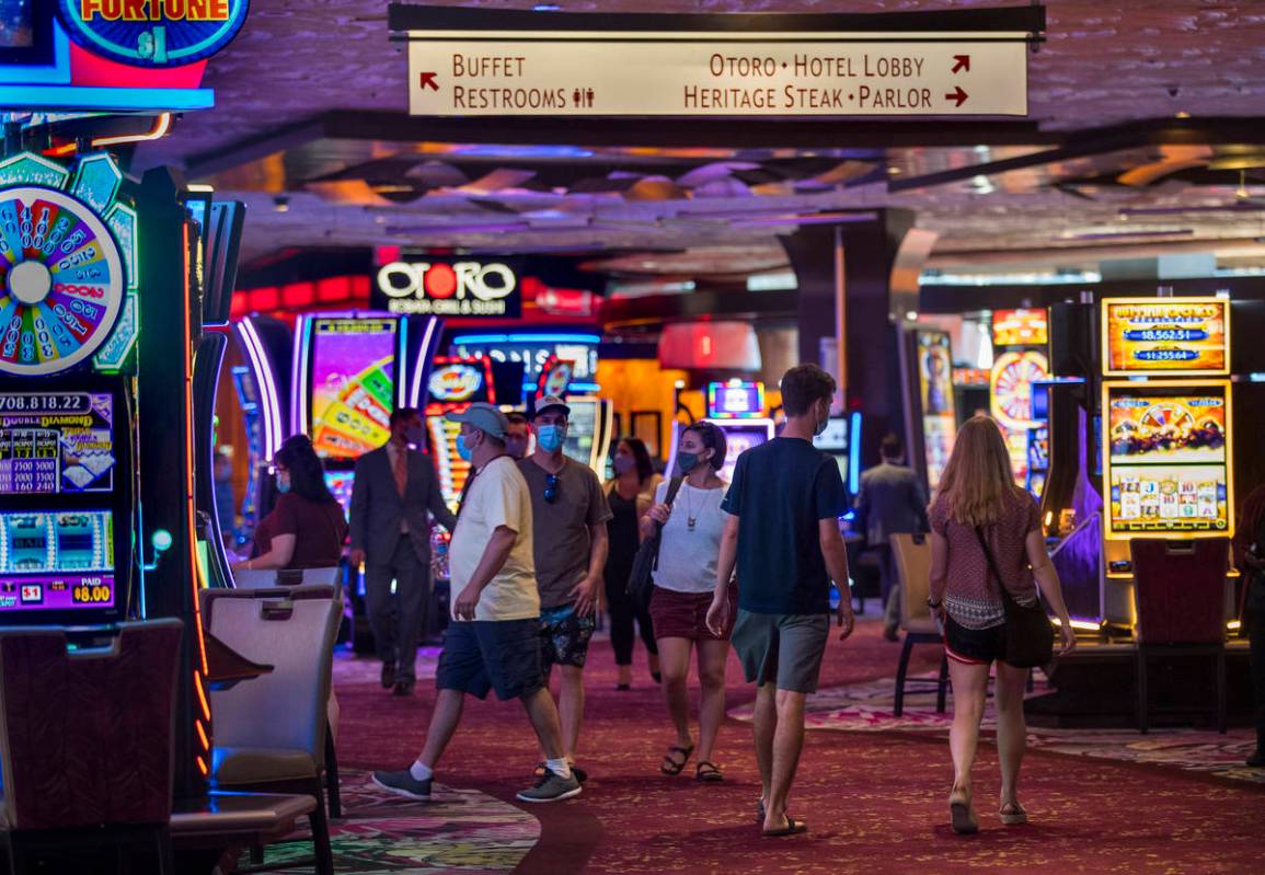 The Mirage Hotel and Casino $118 ($̶3̶8̶5̶)Las Vegas Hotel Deals &  Reviews - KAYAK