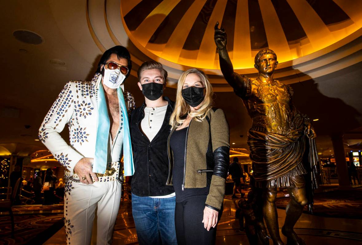 Las Vegas 00 Baby Cole Duffy Turns 21 With Elvis Flair Las Vegas Review Journal