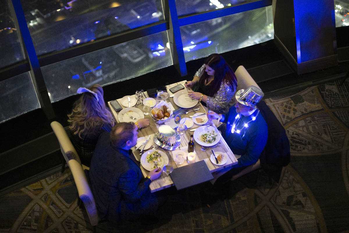 New Year’s Eve 202 in Las Vegas — PHOTOS | Las Vegas Review-Journal