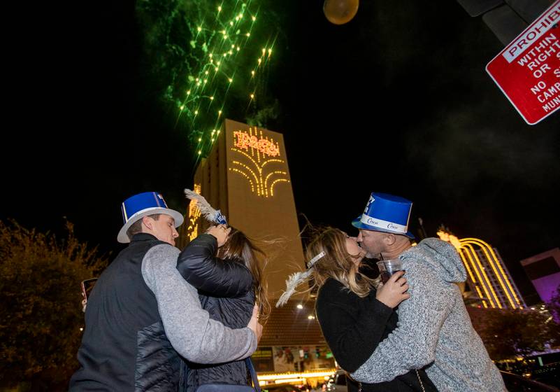 New Year’s Eve 202 in Las Vegas — PHOTOS | Las Vegas Review-Journal