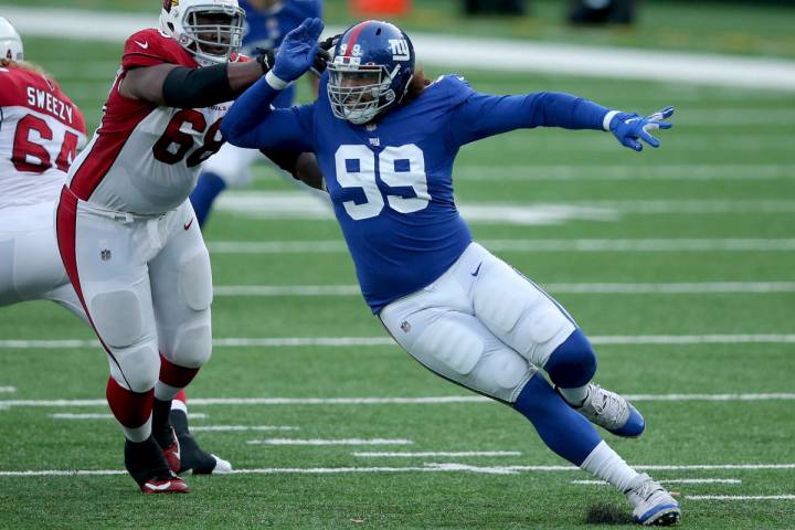 New York Giants defensive end Leonard Williams (99) in action against Arizona Cardinals offensi ...