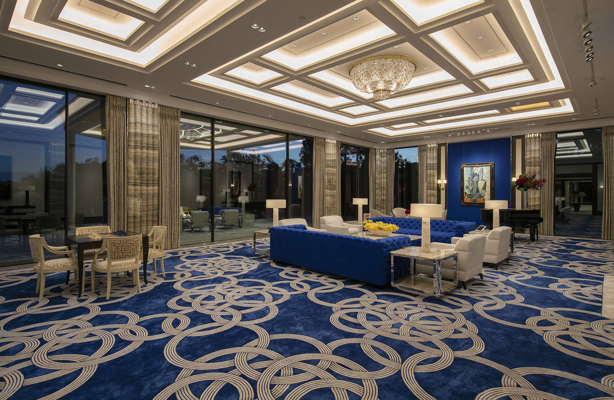 Casino developer Steve Wynn is trying to sell his Beverly Hills, California, mansion, seen here ...
