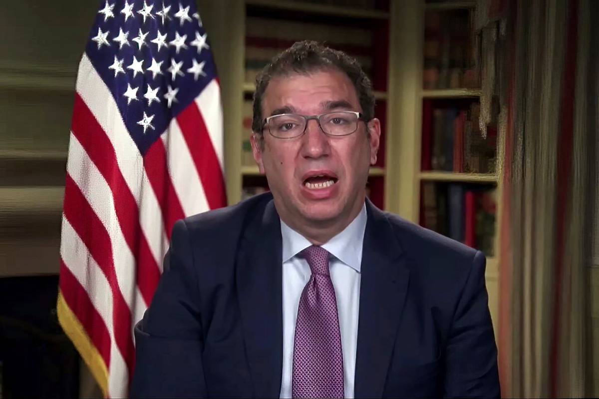 Andy Slavitt, senior adviser to the White House COVID-19 Response Team, speaks during a White H ...