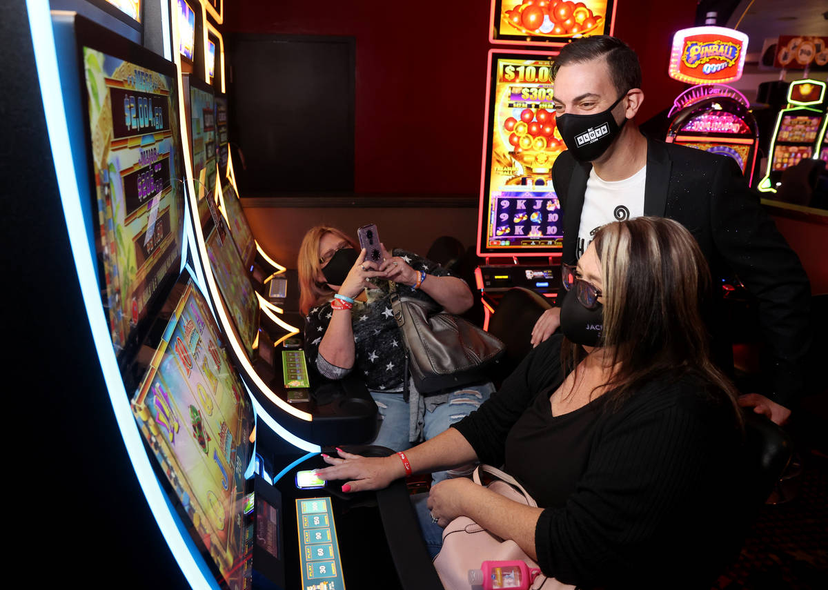 YouTube influencer Brian Christopher slot area taking off at Plaza | Las Vegas Review-Journal
