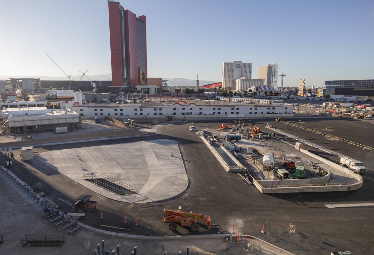Updated plans for the Vegas Loop LVCC Riviera station filed - including  details on a bypass tunnel, a connection to the Westgate hotel and an  underground connection to LVCC West : r/BoringCompany