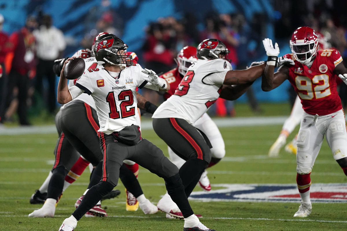 who is favored to win the super bowl this year