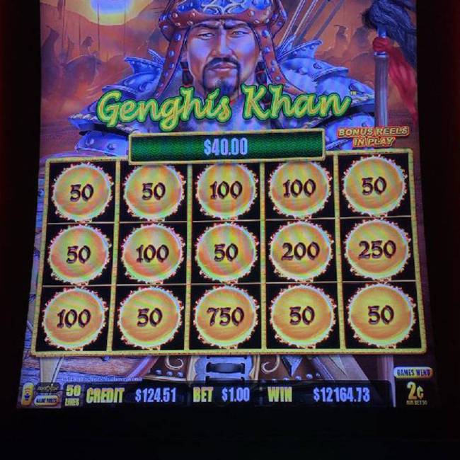(Jackpot Joanie's)