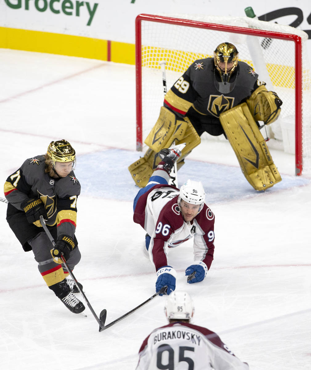 Avalanche beat Golden Knights in unforgettable outdoor game at