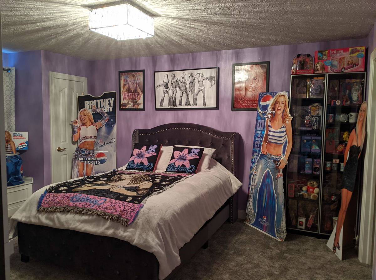 Britneys Bedroom