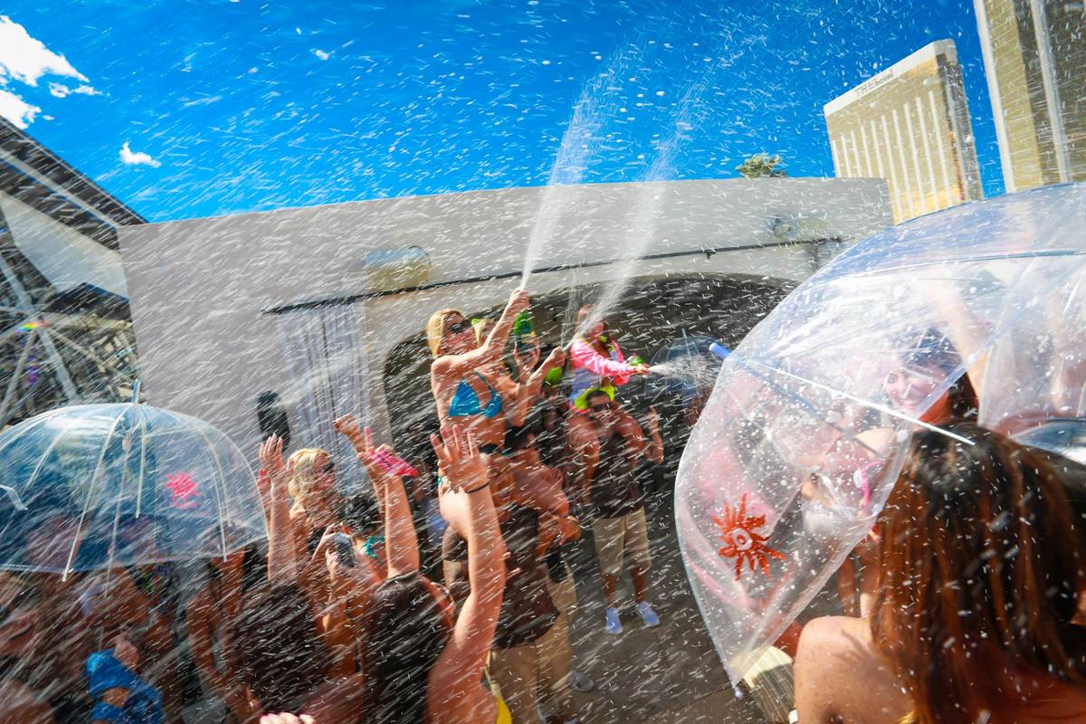 Las Vegas Strip pools reopening with some COVID restrictions Las