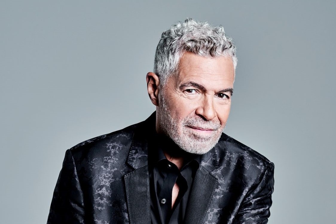 Clint Holmes has a new look in return to stage | Kats | Entertainment