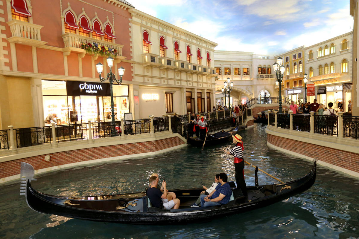 Las Vegas Sands Corp. sells Venetian, Expo Center for $6.25 billion to  focus on business in Asia