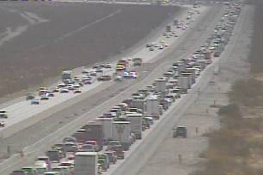 Delays on I15 at CaliforniaNevada border after crashes Las Vegas