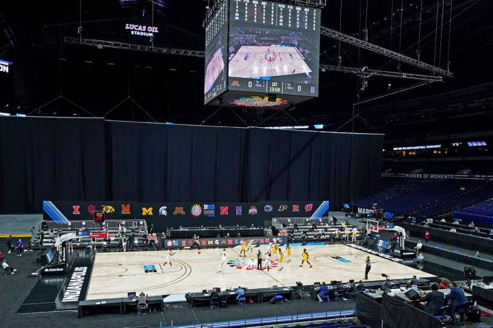 Minnesota and Northwestern play at Lucas Oil Stadium during the first half of an NCAA college b ...