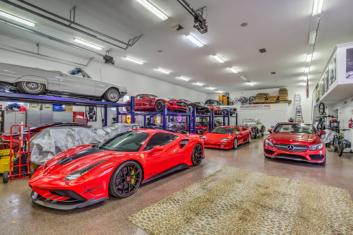 69 "F" Cars: A Collector'S Dream (And Your Next Ride?) - 1sj6muj
