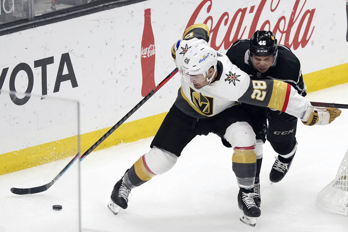 Vegas Golden Knights left wing William Carrier (28) controls the puck in front of Los Angeles K ...