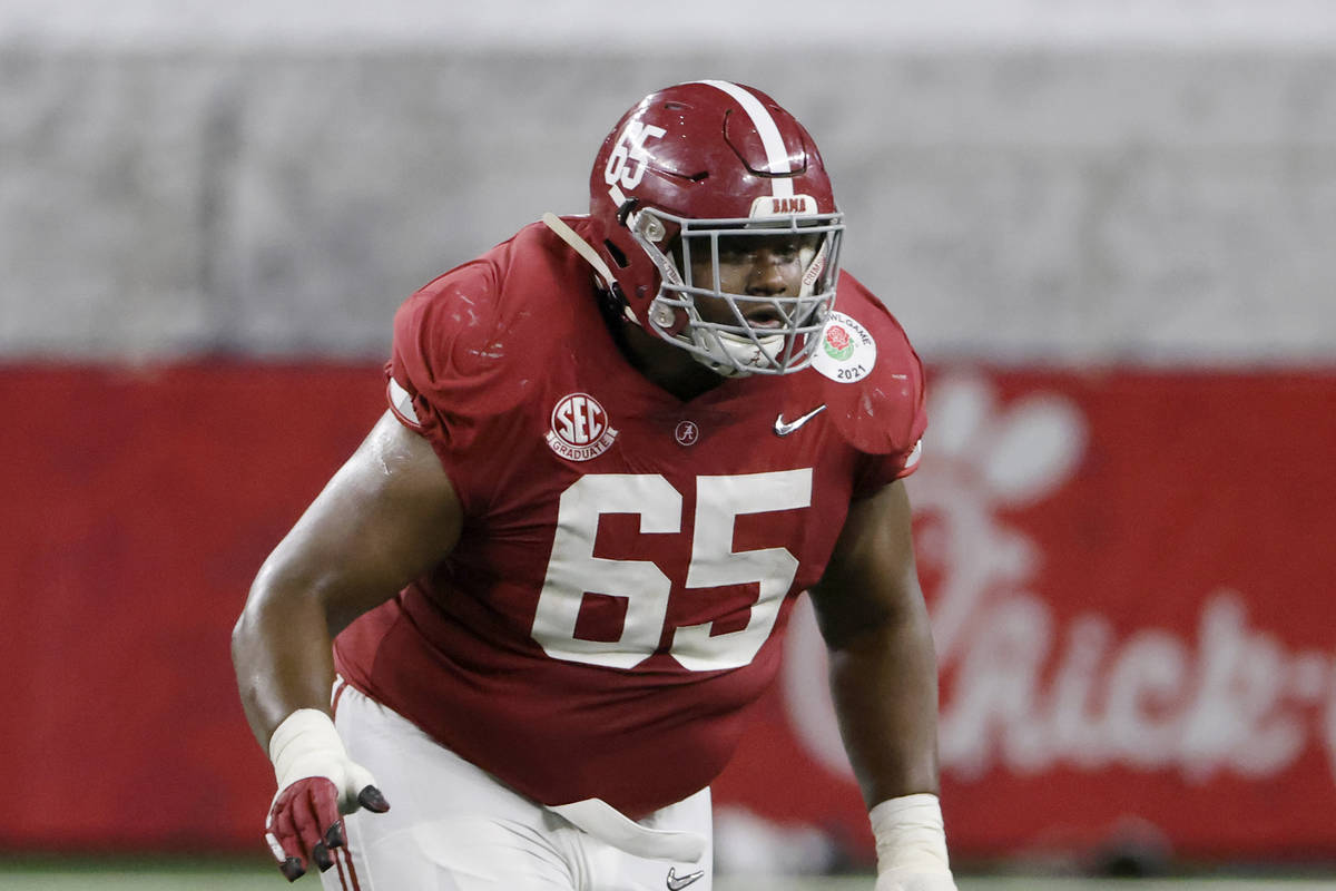 Alabama offensive lineman Deonte Brown (65) prepares to block against Norte Dame during the Ros ...