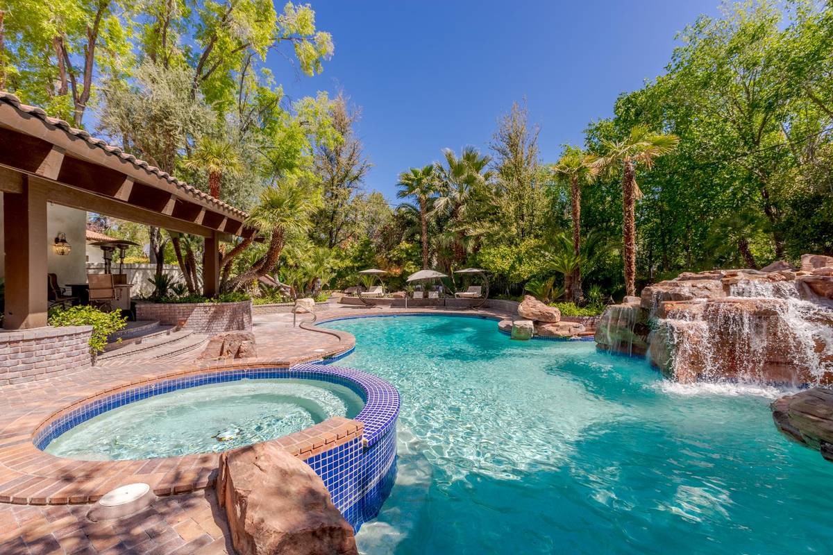 Rancho Circle home for sale offers peek into historic neighborhood