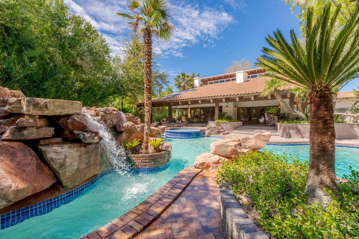 Rancho Circle home for sale offers peek into historic neighborhood