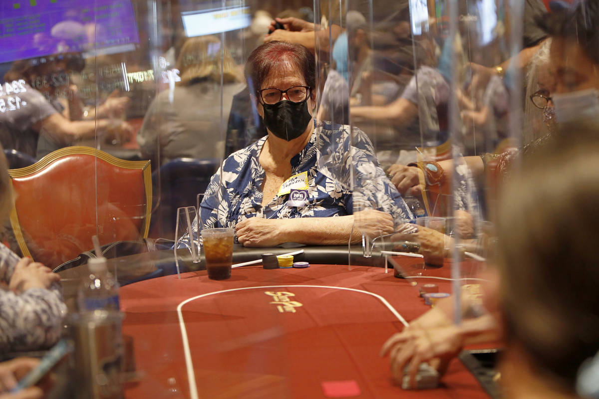 Linda Johnson, Poker Hall of Fame inductee, plays in $175 No-Limit Hold'em Ladies tournament du ...