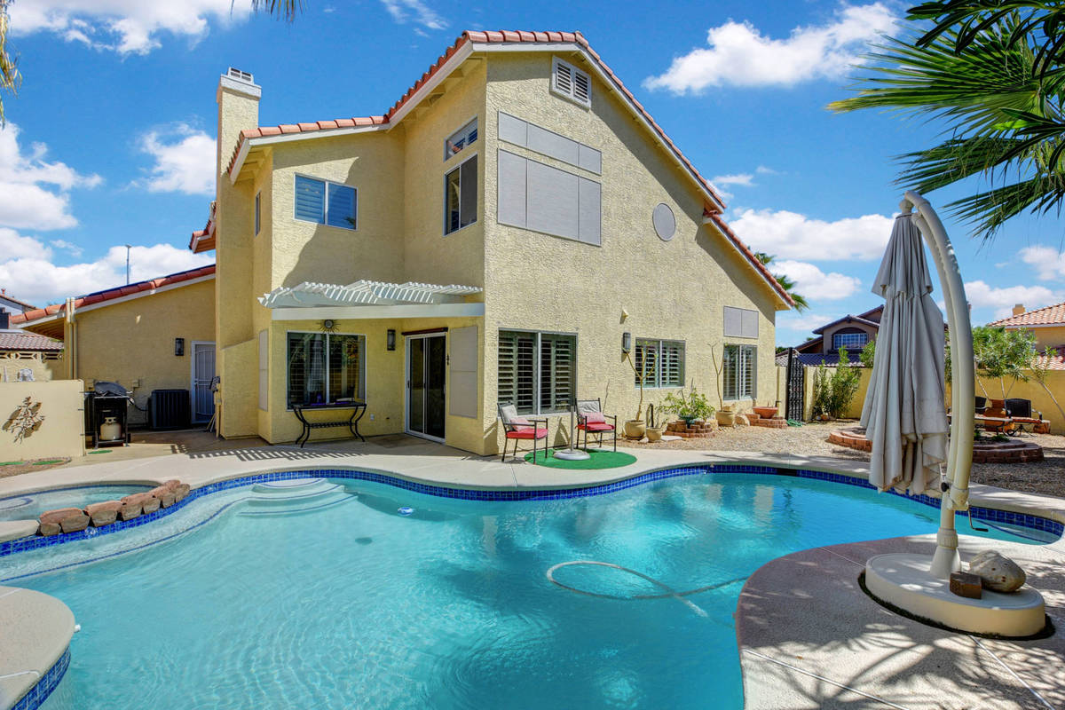 The pool and spa at 8847 Pacific Bay Lane. (Wild Dog Digital)