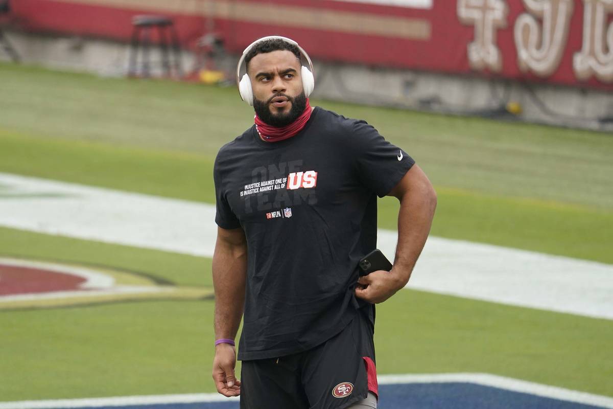 San Francisco 49ers defensive end Solomon Thomas wears a shirt for social  justice before an NFL …