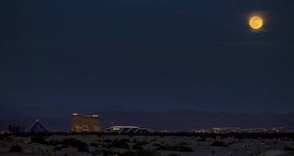 Super Pink Full Moon rises above Las Vegas Las Vegas ReviewJournal