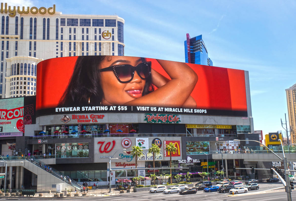 Harmon Corner on the Strip on Friday, April 30, 2021, in Las Vegas. (Benjamin Hager/Las Vegas R ...