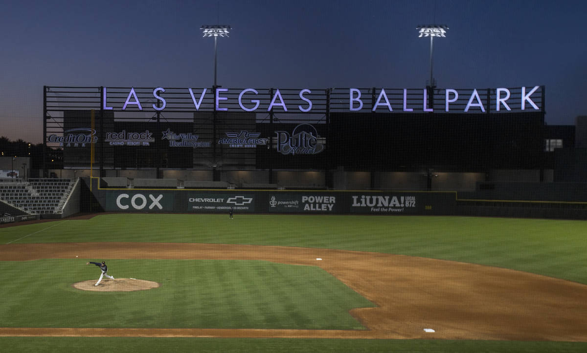 Aviators pitcher Brian Howard pitches in a simulated game during practice at Las Vegas Ballpark ...