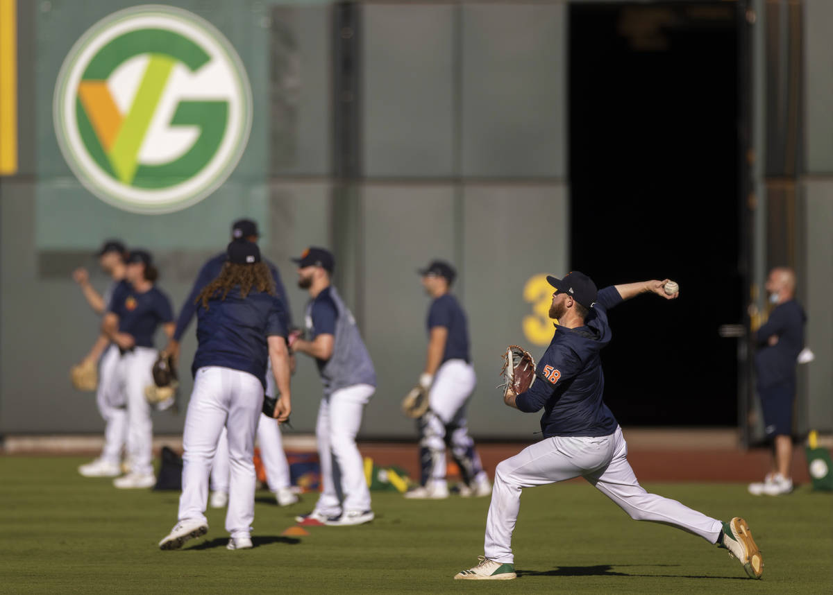 Aviators players warm up before the start of practice at Las Vegas Ballpark on Tuesday, May 4, ...
