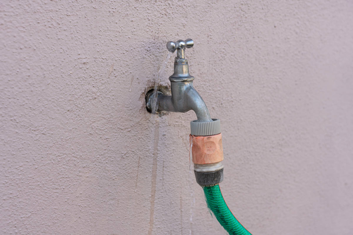 Leaky Hose Faucet Is Easy Fix Las, How To Fix Leaky Garden Hose Faucet