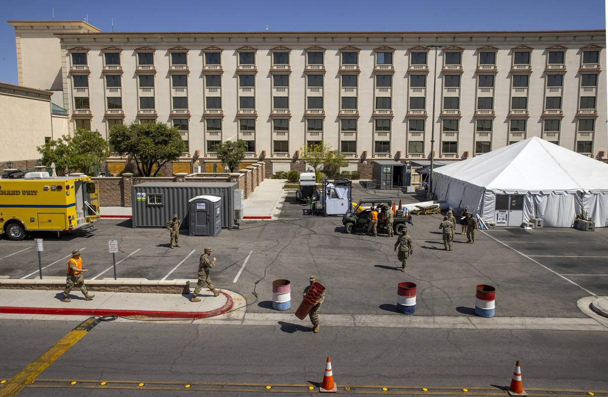 Nevada National Guard troops begin to set up as the Southern Nevada Health District and Clark C ...