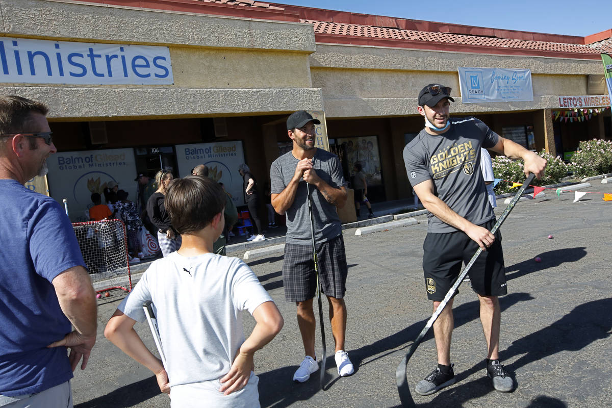 Golden Knights' Engelland helps kids with street hockey skills, Golden  Knights/NHL