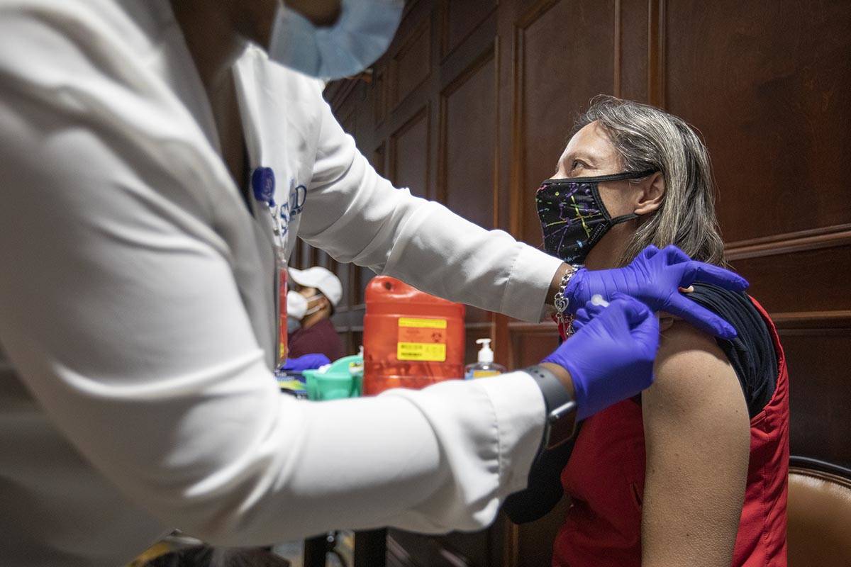 Strip club in Las Vegas to host pop-up COVID vaccination clinic, offer  perks to fully vaccinated guests