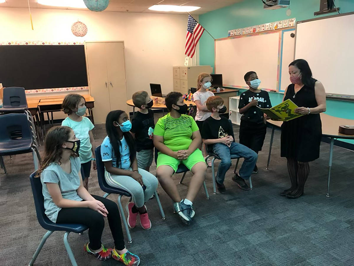 Anna Stein reads to students at Marion Earl Elementary School. (Anna Stein)