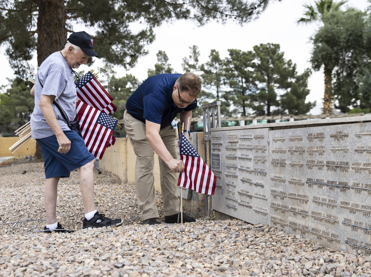 Stephen Weiner, left, director of KLINE Veterans fund, and Brendan Vargas, regional representat ...