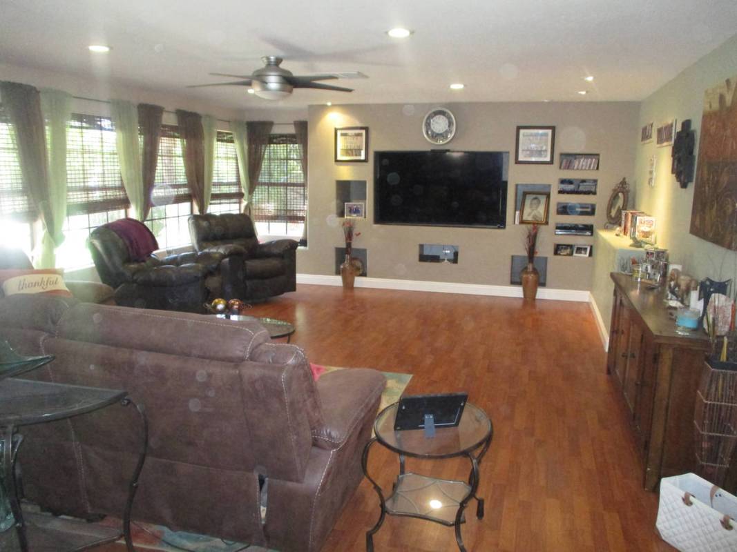 A view of 9545 N Bonita Vista St. (Susan Gain)