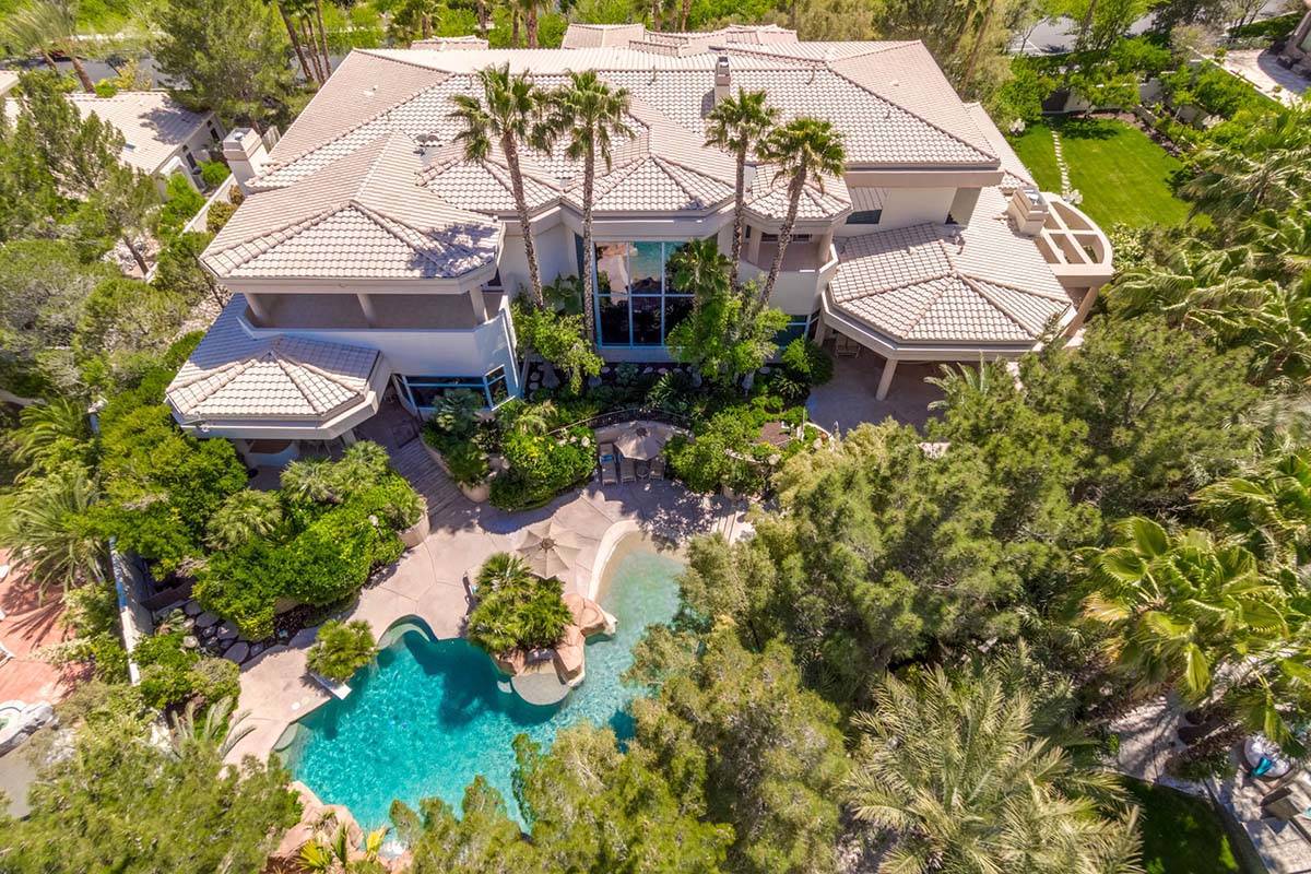 Aerial view of Tournament Hills mansion in Summerlin at 8912 Greensboro Lane. (Luxury Homes Pho ...