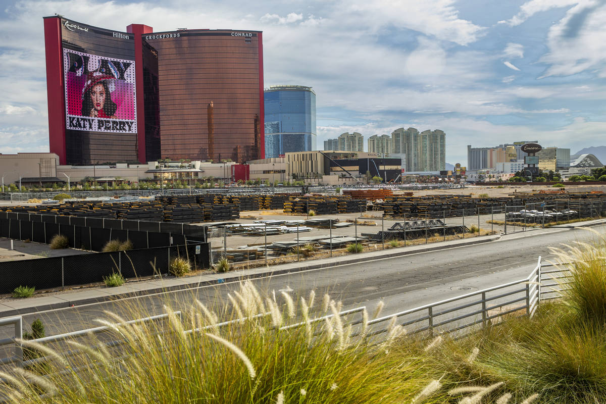 Is it a Casino or a Mall? The New Resorts World Las Vegas - The Wandering  Hartz