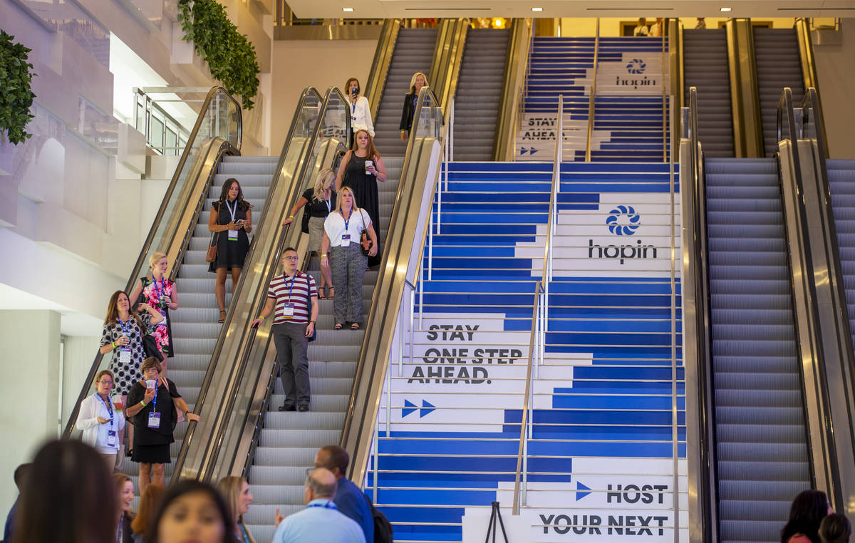 Attendees make their way down to the Meeting Professionals International World Education Congre ...
