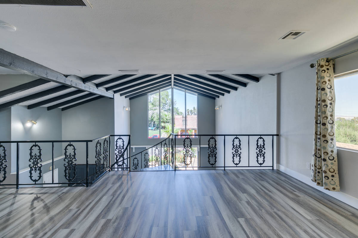 An interior view of 1632 Bonita Ave. (Jason Almeida)