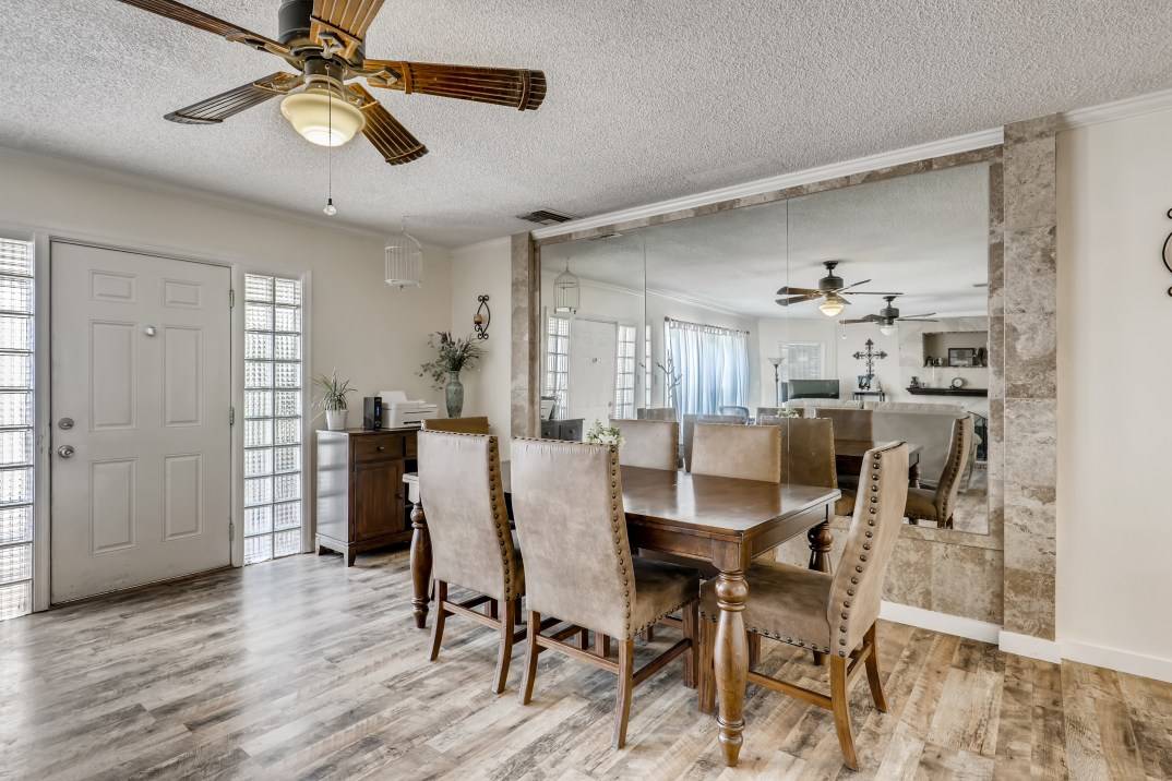 The dining room of 301 S. 15th St. (Steve Thomas)