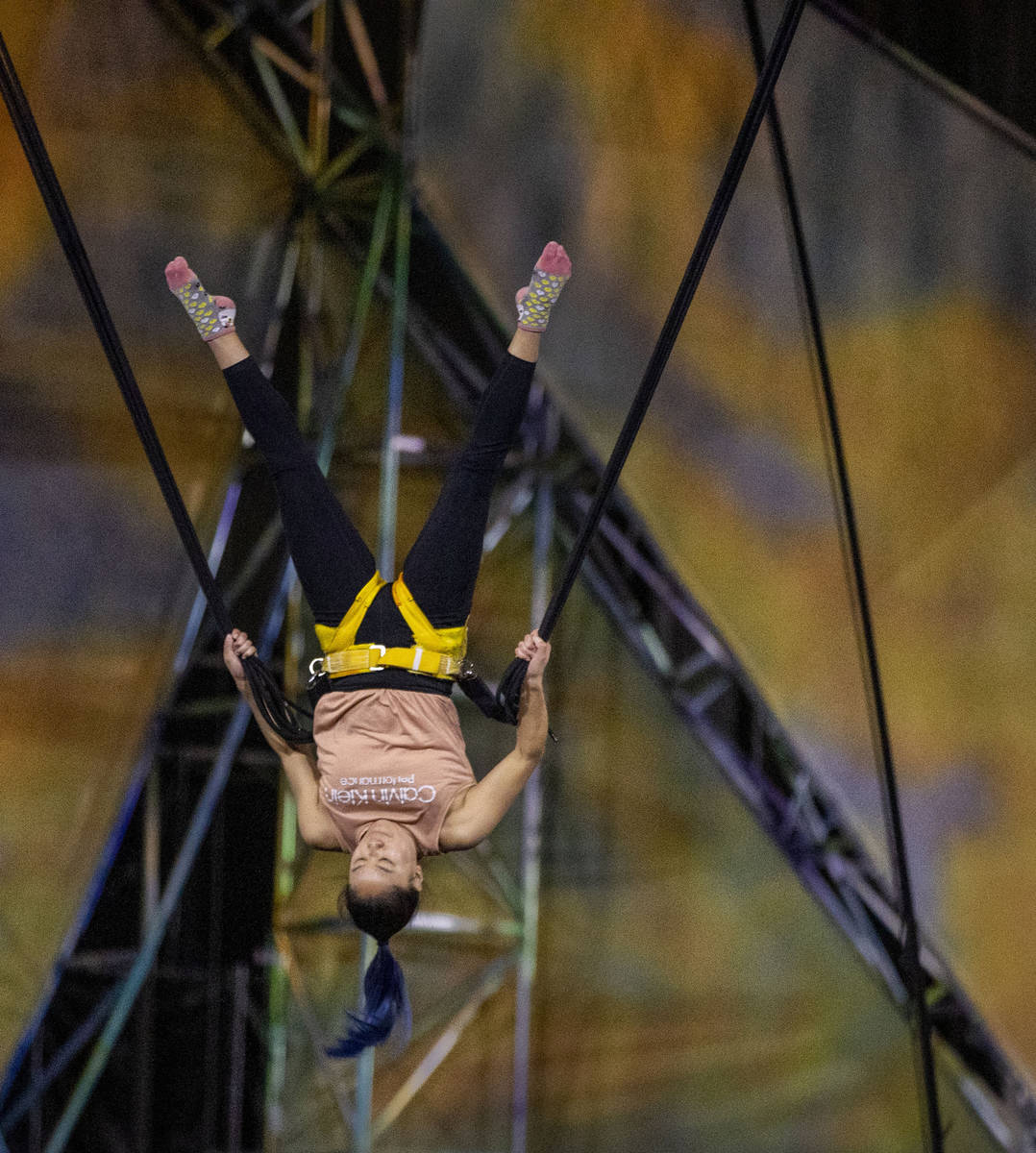 Mystere First To End Cirque S Pandemic Intermission Las Vegas Review Journal Mystere First To End Cirque S Pandemic Intermission Las Vegas Review Journal