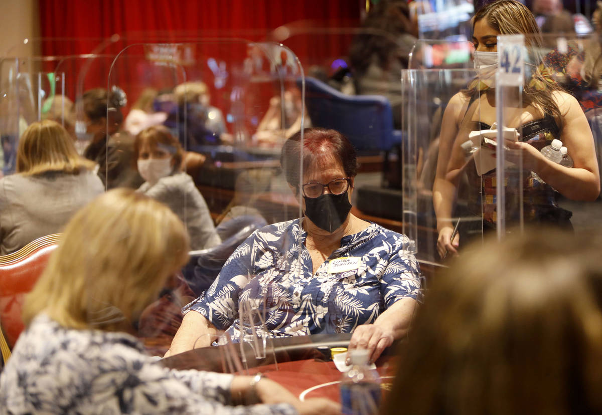 Linda Johnson, Poker Hall of Fame inductee, plays in $175 No-Limit Hold'em Ladies tournament du ...