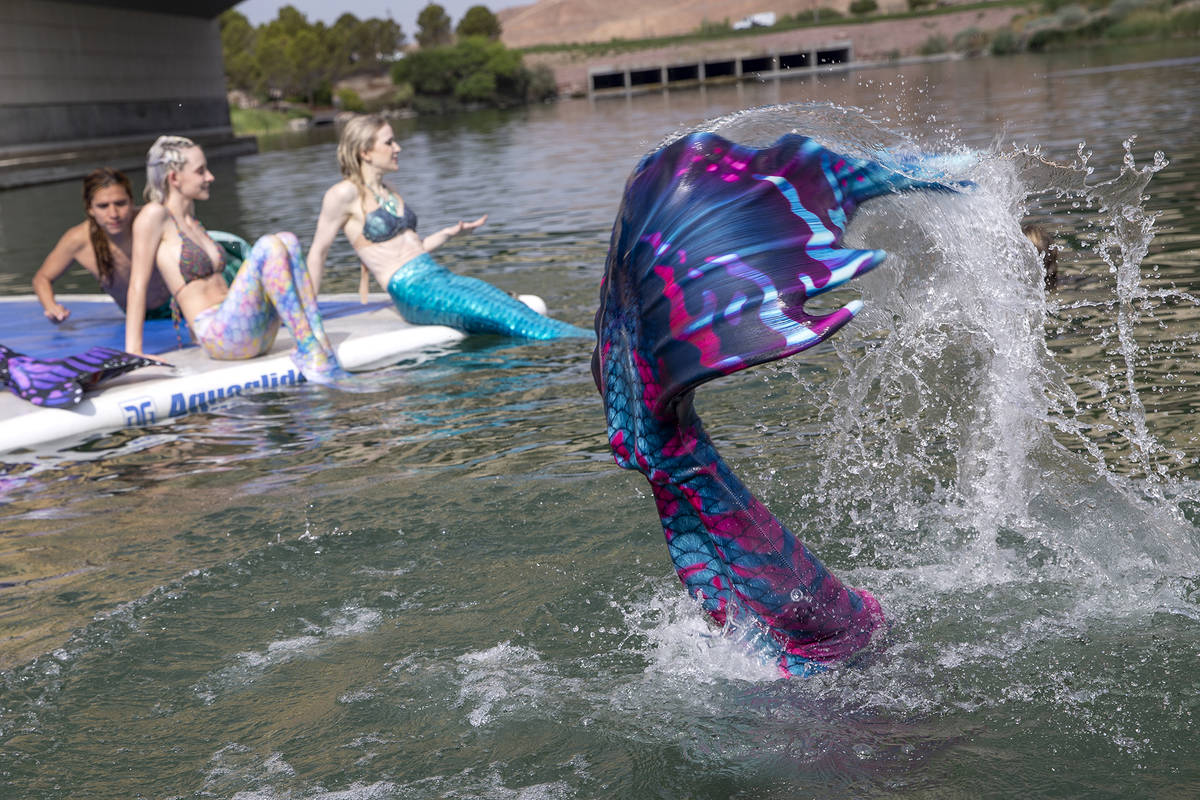 Mako Mermaids - Behind the scenes of Season 3  Mako mermaids, H2o mermaid  tails, H2o mermaids