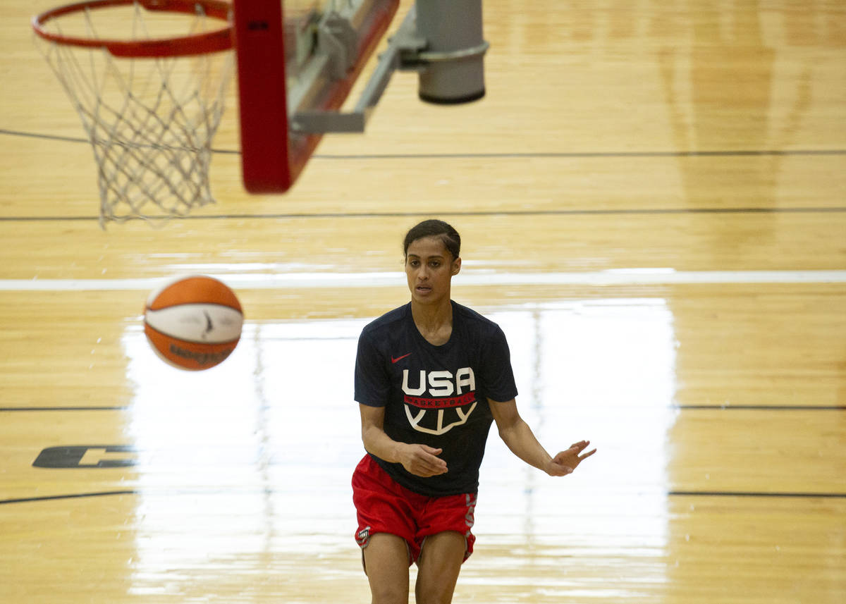 Skylar Diggins-Smith eyes the ball during a 2021 USA Basketball Women's National team practice ...