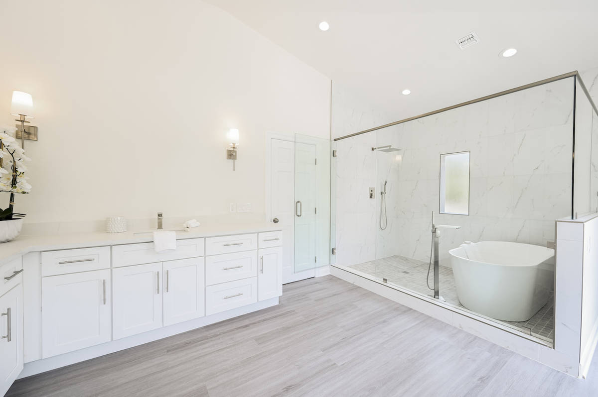 The home has 5.5 baths, including the master. (LUXE Estates & Lifestyles)