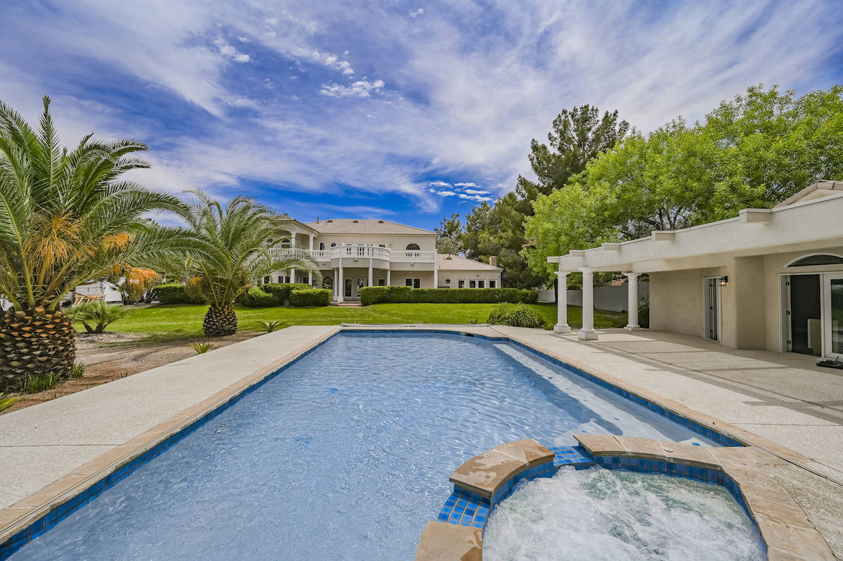 Basketball icon Shaquille O’Neal has purchased a 5,980-square-foot home in the southeast vall ...
