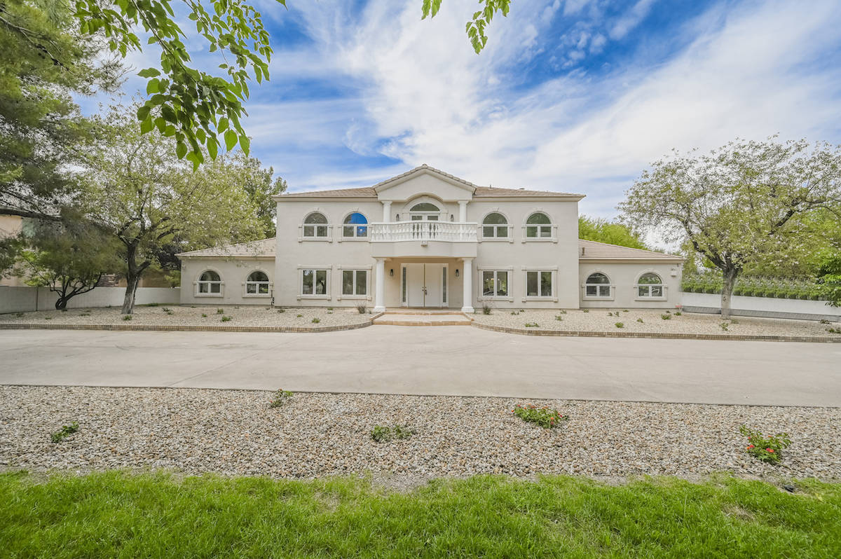 Famed athlete Shaquille O’Neal paid nearly $2 million for a private 1-acre compound near Wayn ...